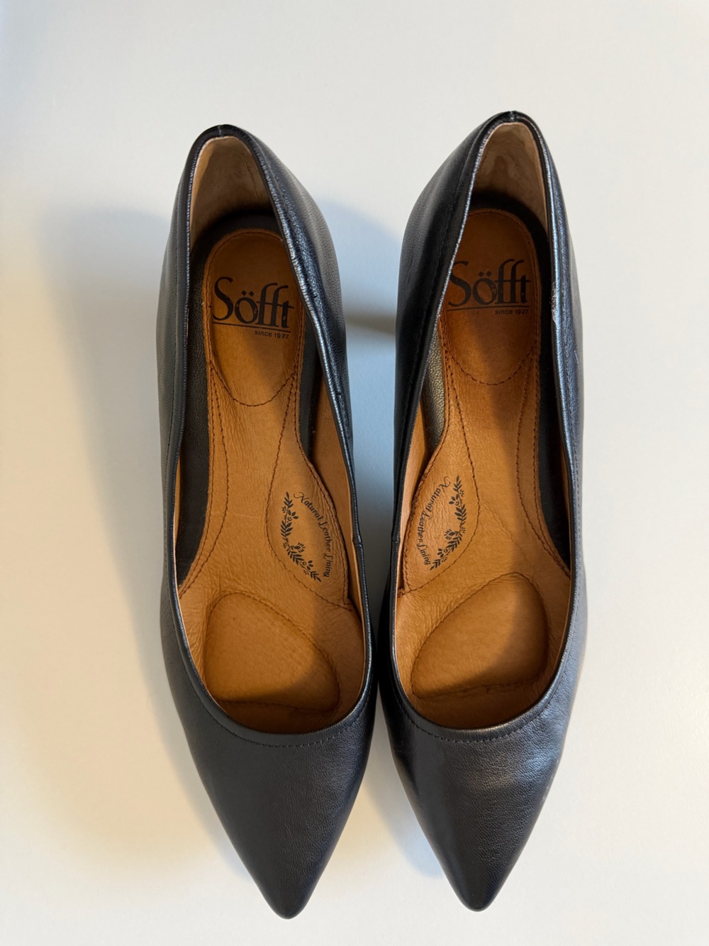 Sofft Altessa II Black Leather Comfort Pointy Almond Toe Kitten Heels